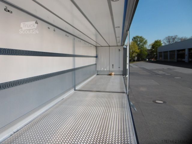 Frigorifik yarı römork  Ekeri 3-Achs-Thermofaltwandsattel