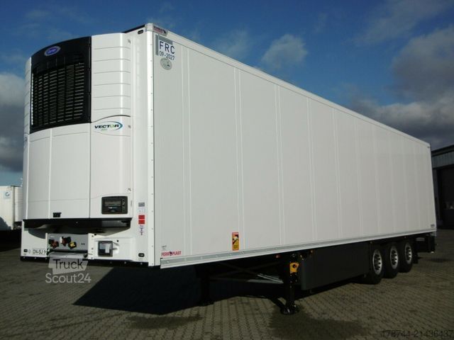 Semi-remorque frigorifique SCHMITZ CARGOBULL Doppelstock, Trennwand, Pharma, Miete ab ¤ 1284