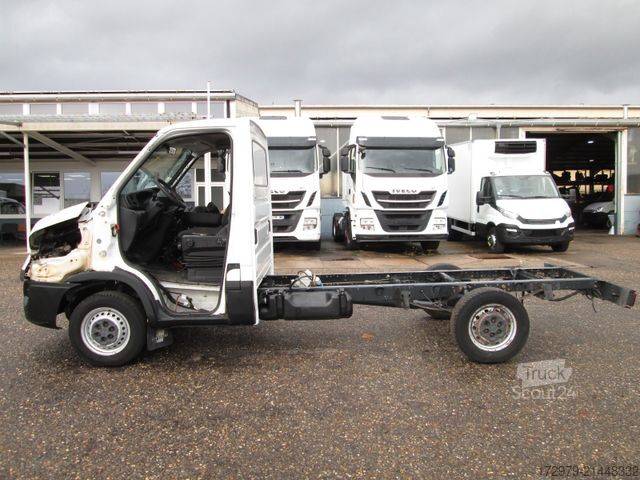 Châssis de fourgon IVECO 35s13 *Euro 5*Ohne Motor und Getriebe*