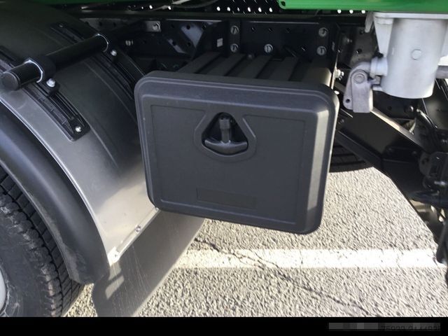 Three-way tipper van FUSO Canter 7C18 Meiller-Kipper Trigenius/AHK3,5t/LED