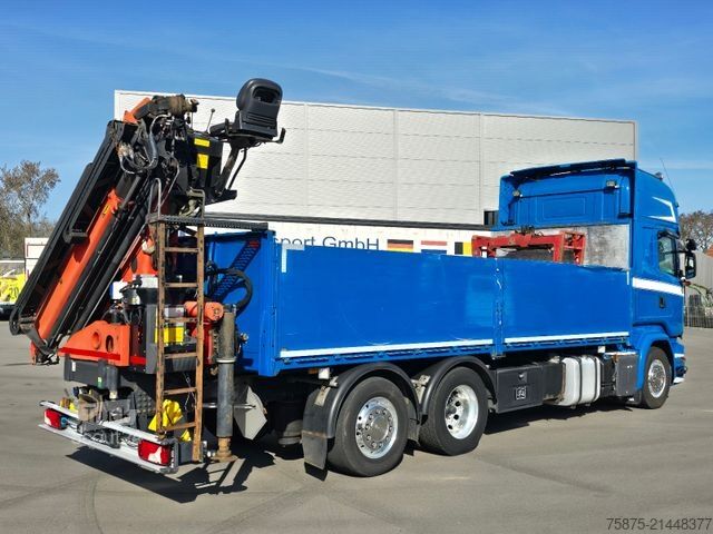 Kamion sa ravnom platformom SCANIA R 490 6x2 Palfinger PK 20001