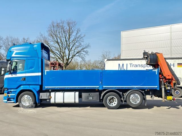 Kamion sa ravnom platformom SCANIA R 490 6x2 Palfinger PK 20001