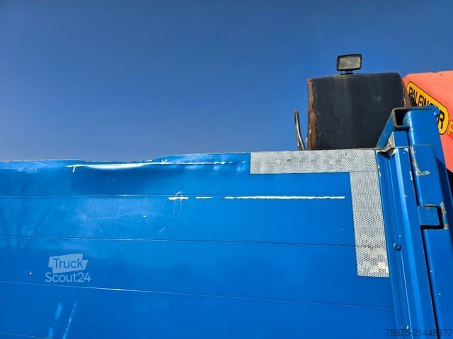 Kamion sa ravnom platformom SCANIA R 490 6x2 Palfinger PK 20001