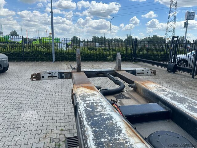 Transportul de containere D-TEC FLEXITRAILER / 45FT HC MULTI / BPW + drumbrakes...