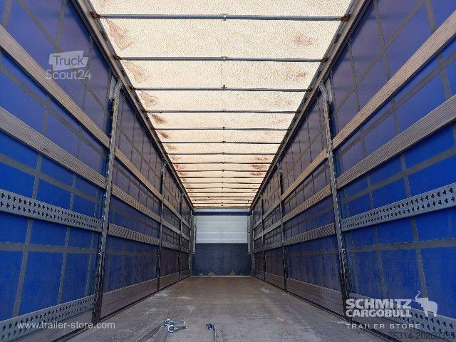Auflieger mit Pritsche & Plane Schmitz Cargobull Curtainsider Standard Getränke