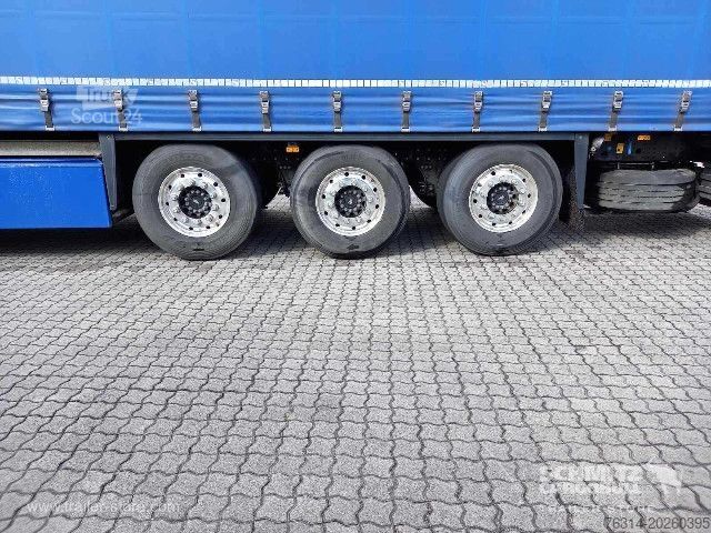 Auflieger mit Pritsche & Plane Schmitz Cargobull Curtainsider Standard Getränke