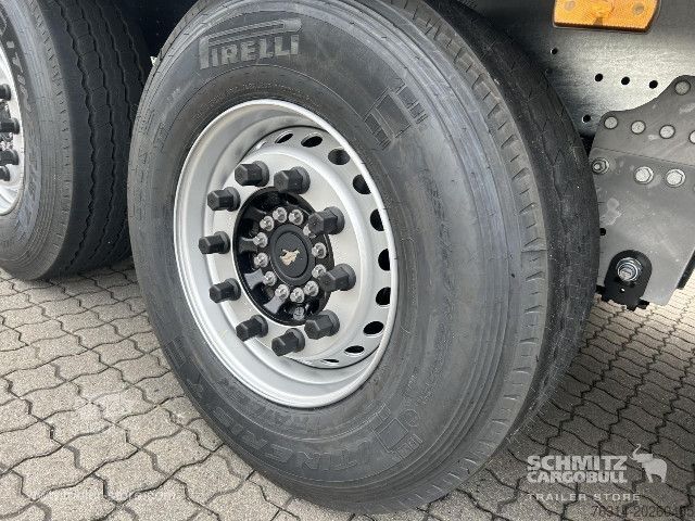 Auflieger mit Pritsche & Plane Schmitz Cargobull Curtainsider Standard Getränke
