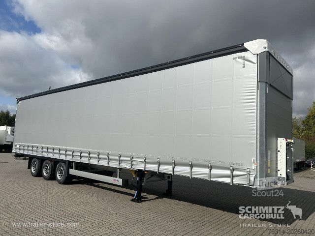 Auflieger mit Pritsche & Plane Schmitz Cargobull Curtainsider Mega Getränke