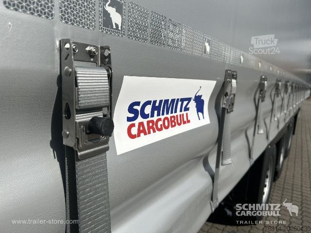 Auflieger mit Pritsche & Plane Schmitz Cargobull Curtainsider Mega Getränke