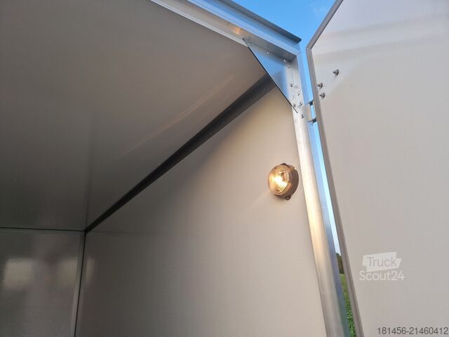 مقطورة صندوقية Wm Meyer direkt zum neuen 3500kg Sandwichkoffer 401x185x205cm Typ WM Meyer AZ 3540/185 Hecktüren