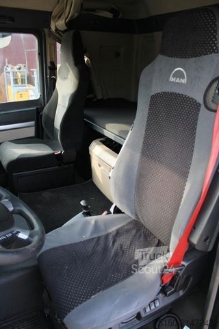 Veszélyes anyagokat szállító teherautó MAN TGS 18.400 4x2 BLS-TS SCHADEN TURBOLADER Nr: 338