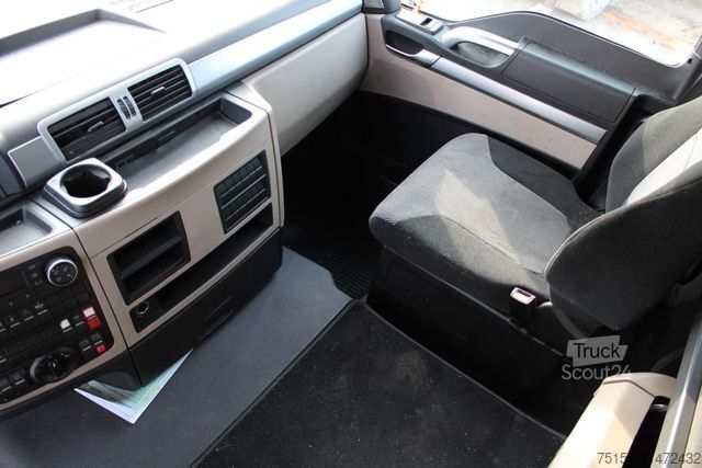 Veszélyes anyagokat szállító teherautó MAN TGS 18.400 4x2 BLS-TS SCHADEN TURBOLADER Nr: 338