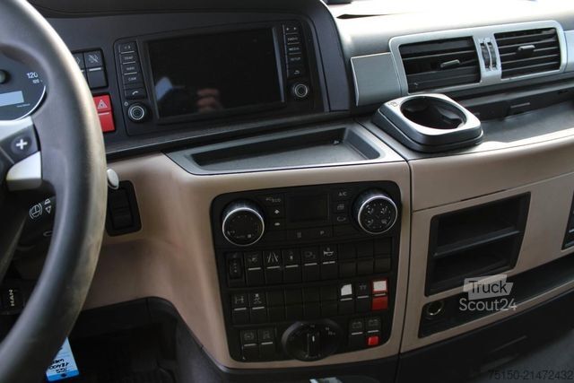 Veszélyes anyagokat szállító teherautó MAN TGS 18.400 4x2 BLS-TS SCHADEN TURBOLADER Nr: 338