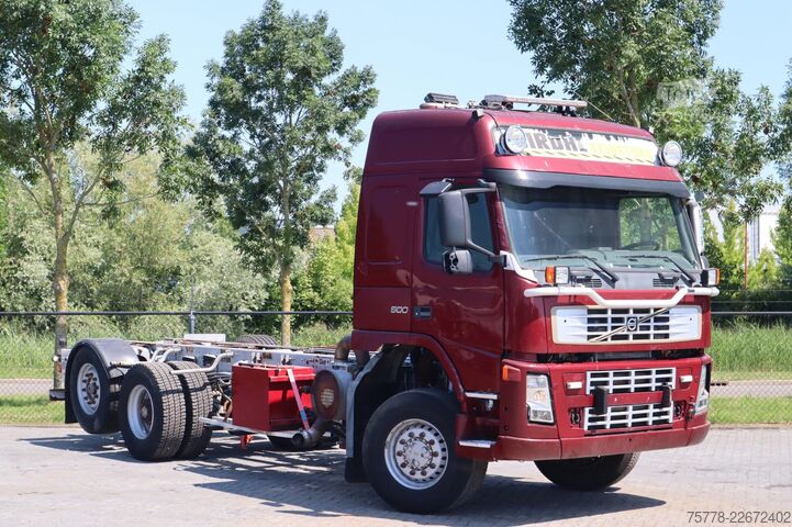 Chassis com cabina Volvo FM 460 4X4+1 CHASSIS EURO 3 FULL STEEL SUSPENSI...