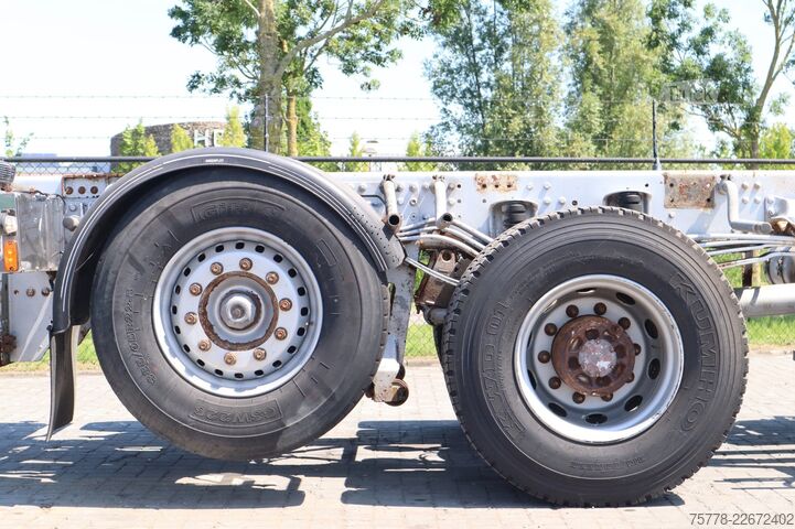 Chassis com cabina Volvo FM 460 4X4+1 CHASSIS EURO 3 FULL STEEL SUSPENSI...