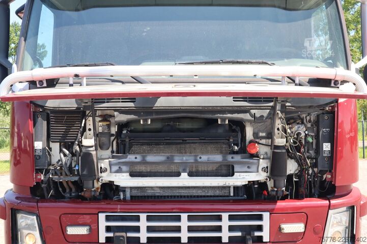 Chassis com cabina Volvo FM 460 4X4+1 CHASSIS EURO 3 FULL STEEL SUSPENSI...