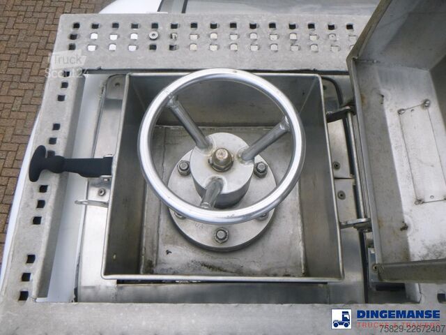 Tartály Burg Chemical tank inox 32.6 m3 / 3 comp