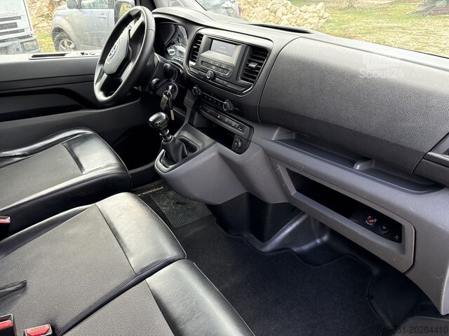 μικρό φορτηγάκι Toyota Proace