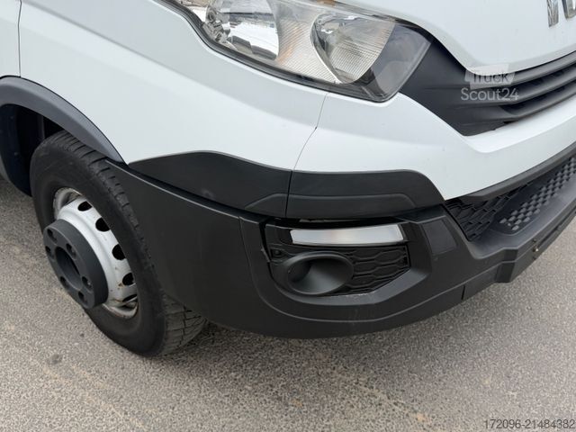 Vrachtwagen met bakwagen IVECO Daily 70c18 HiMatic Luft, Euro6, Lbw. Koffer