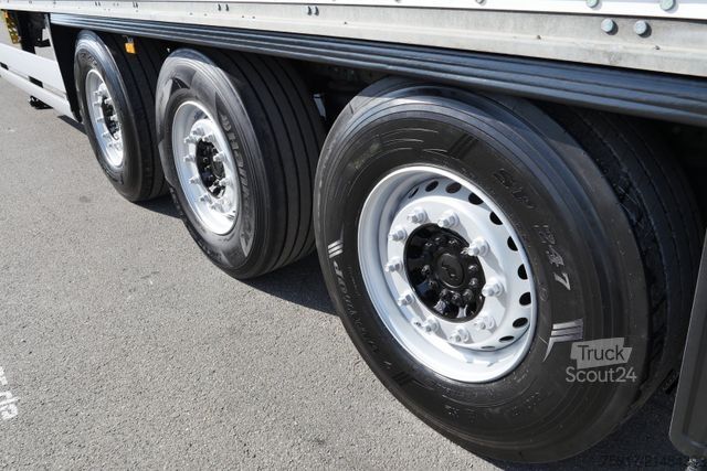 Напівпричіп-фургон SCHMITZ CARGOBULL SKO 24/DOPPELSTOCK / 2700 mm / 196 tsd km 3 x