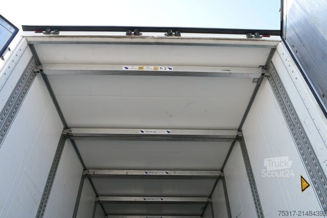 Напівпричіп-фургон SCHMITZ CARGOBULL SKO 24/DOPPELSTOCK / 2700 mm / 196 tsd km 3 x