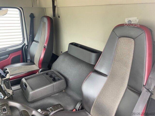Drikkevare-lastebil Volvo FM 330 6x2 Lenkachse/LBW/Böse/Überdach