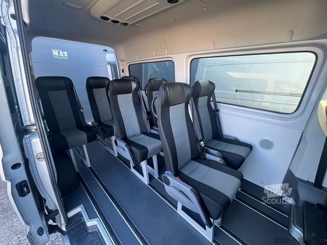 حافلة صغيرة VOLKSWAGEN CRAFTER 9 SITZER KLIMAA. NAVI 177 PS 1.HAND