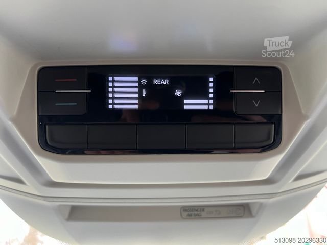 Microbuz VOLKSWAGEN CRAFTER AUTOMATIK 8 SITZER STANDHEIZUNG KAMERA