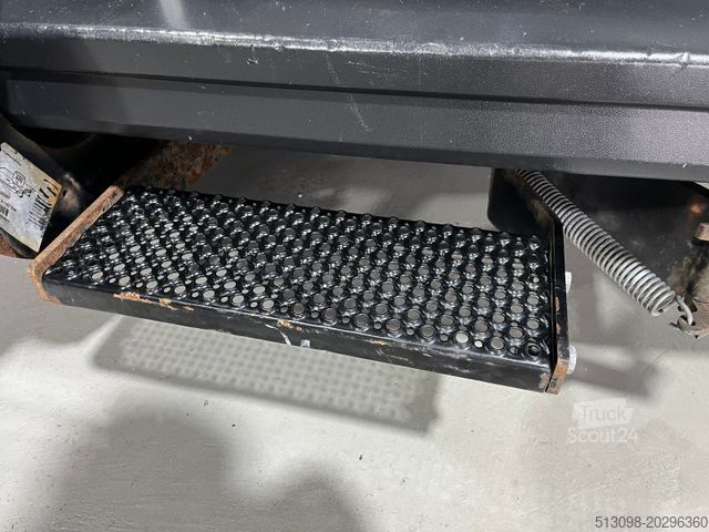 Furgão de teto alto VOLKSWAGEN CRAFTER 2,0 TDI KASTEN LANG LADEBORDWAND KLIMA