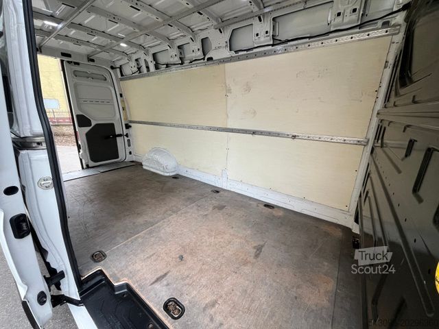 Furgão de teto alto VOLKSWAGEN CRAFTER 2,0 TDI KASTEN LANG LADEBORDWAND KLIMA