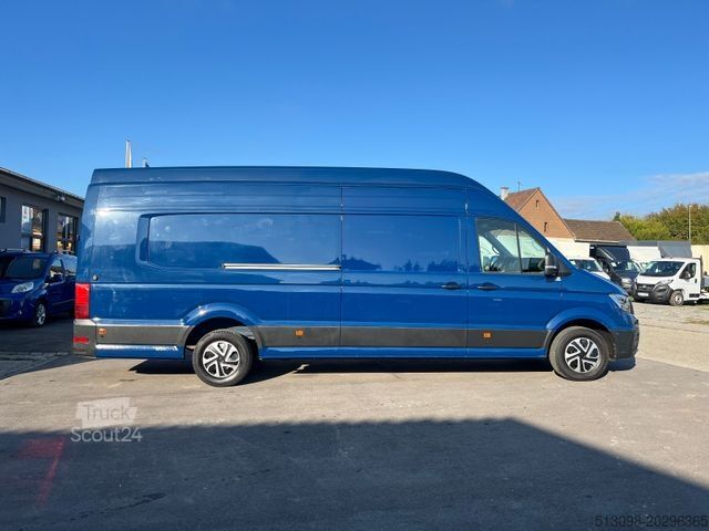 Furgão de teto alto VOLKSWAGEN CRAFTER MAXI LANG EXTRA HOCH ACC NAVI SPURHALTE.