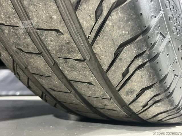 Furgão de teto alto VOLKSWAGEN CRAFTER 2,0 TDI 4 MOTION 177 PS KLIMA 1.HAND
