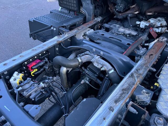 Chassis med førerhus Scania S580 6x2/4 Full options King of Road