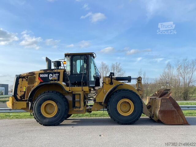 Loader Caterpillar 966M