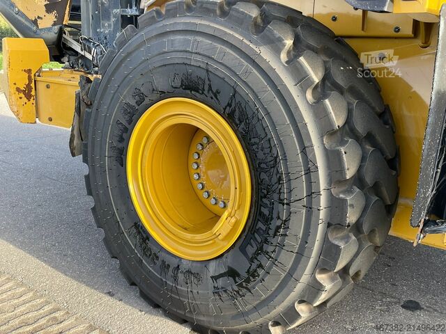 Loader Caterpillar 966M