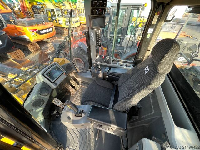 Loader Caterpillar 966M