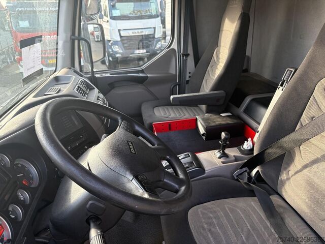 Benne fermée DAF LF 45.180 + euro 5 + 12ton + 5.58m box + lift