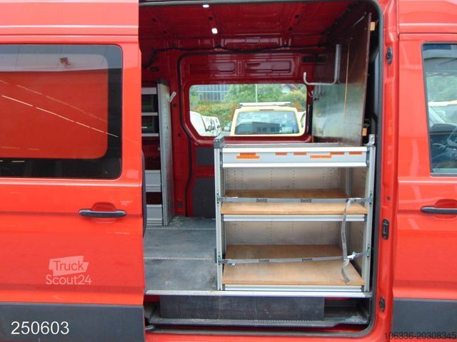 Ван с висока покривка VOLKSWAGEN Crafter 2.0 TDI 4Motion AUTOM.-AHK-BOTT-KAMERA