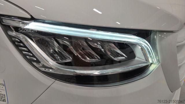 Kleinbus MERCEDES-BENZ 519  Allrad 4 x 4 Lagerfahrzeug Stock 20 Sitzer