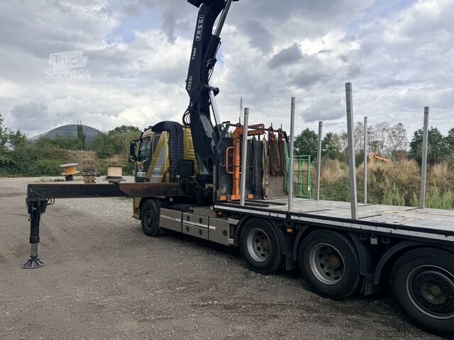 Grúa montada en camión Volvo FH 13