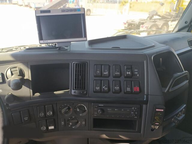 Grúa montada en camión Volvo FH 13