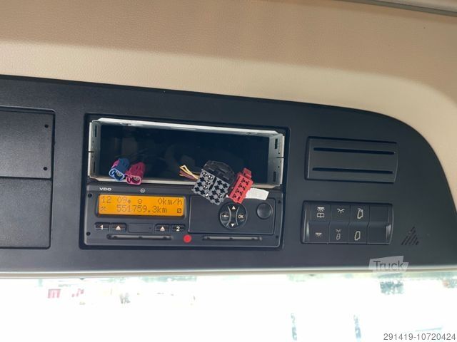 Τυπική μονάδα τράκτορα MERCEDES-BENZ Actros 1843 Zgm 4x2 Euro 6 Bj 2015