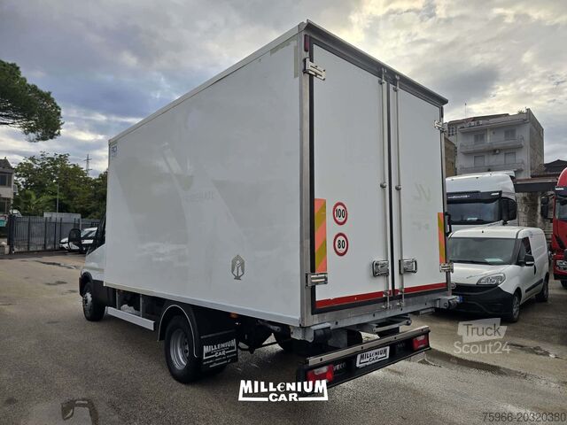 Isotermický chladiarenský dodávkový automobil Iveco DAILY 60-15 TRASPORTO CARNI FRC 2027
