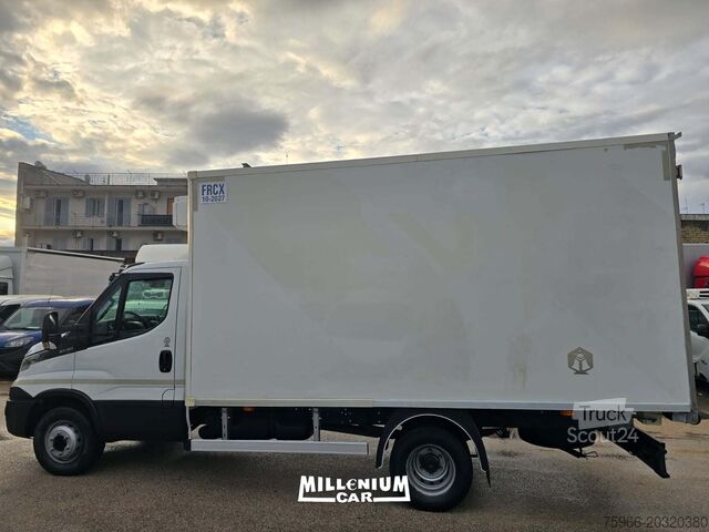 Isotermický chladiarenský dodávkový automobil Iveco DAILY 60-15 TRASPORTO CARNI FRC 2027