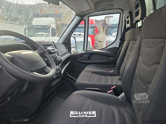 Isotermický chladiarenský dodávkový automobil Iveco DAILY 60-15 TRASPORTO CARNI FRC 2027