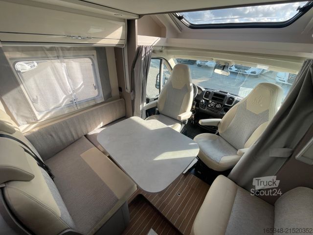 Polointegrovaný karavan ETRUSCO 7400 SB T | Hubbett | Markise | TV-Paket