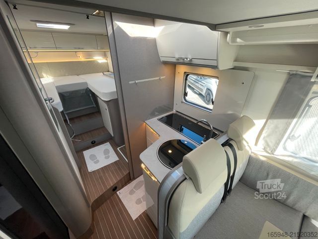 Polointegrovaný karavan ETRUSCO 7400 SB T | Hubbett | Markise | TV-Paket