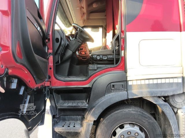 Standaard trekker IVECO AS440S48T/P