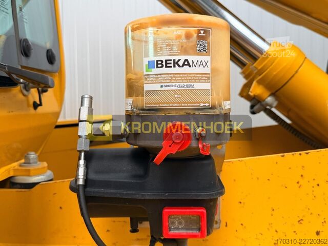 телескопический погрузчик Merlo P 72.10