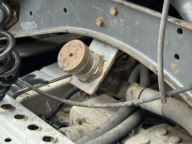 Standard-SZM Volvo FH 13.400 Globetrotter XL Handgeschakeld/Manual...